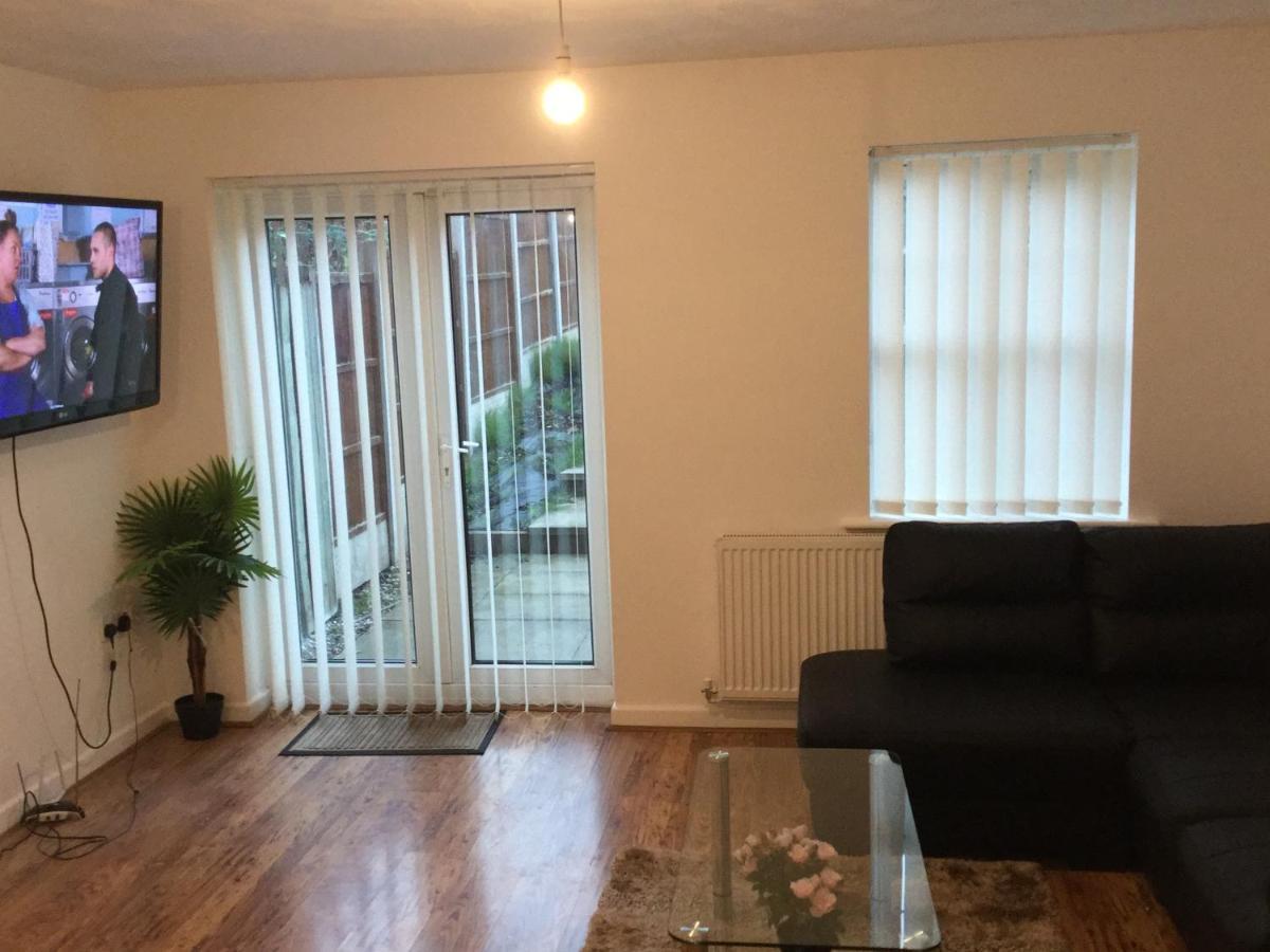 Apartamento Quiet Residential Area Within Easy Reach Of Town Mánchester Exterior foto
